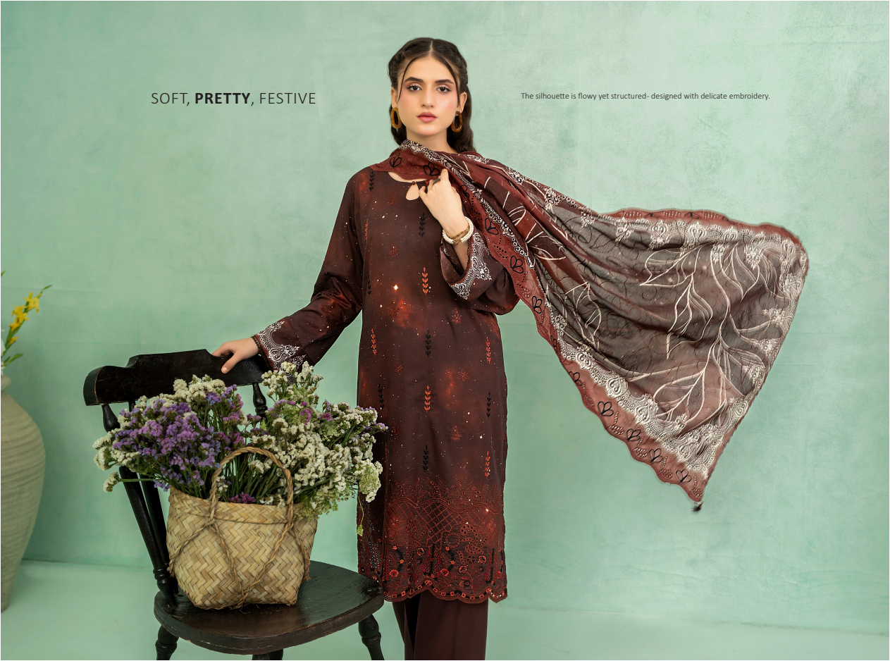 Elaya Embroidered Lawn 3 Piece