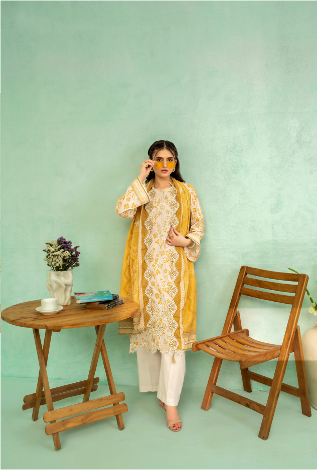Elaya Embroidered Lawn 3 Piece