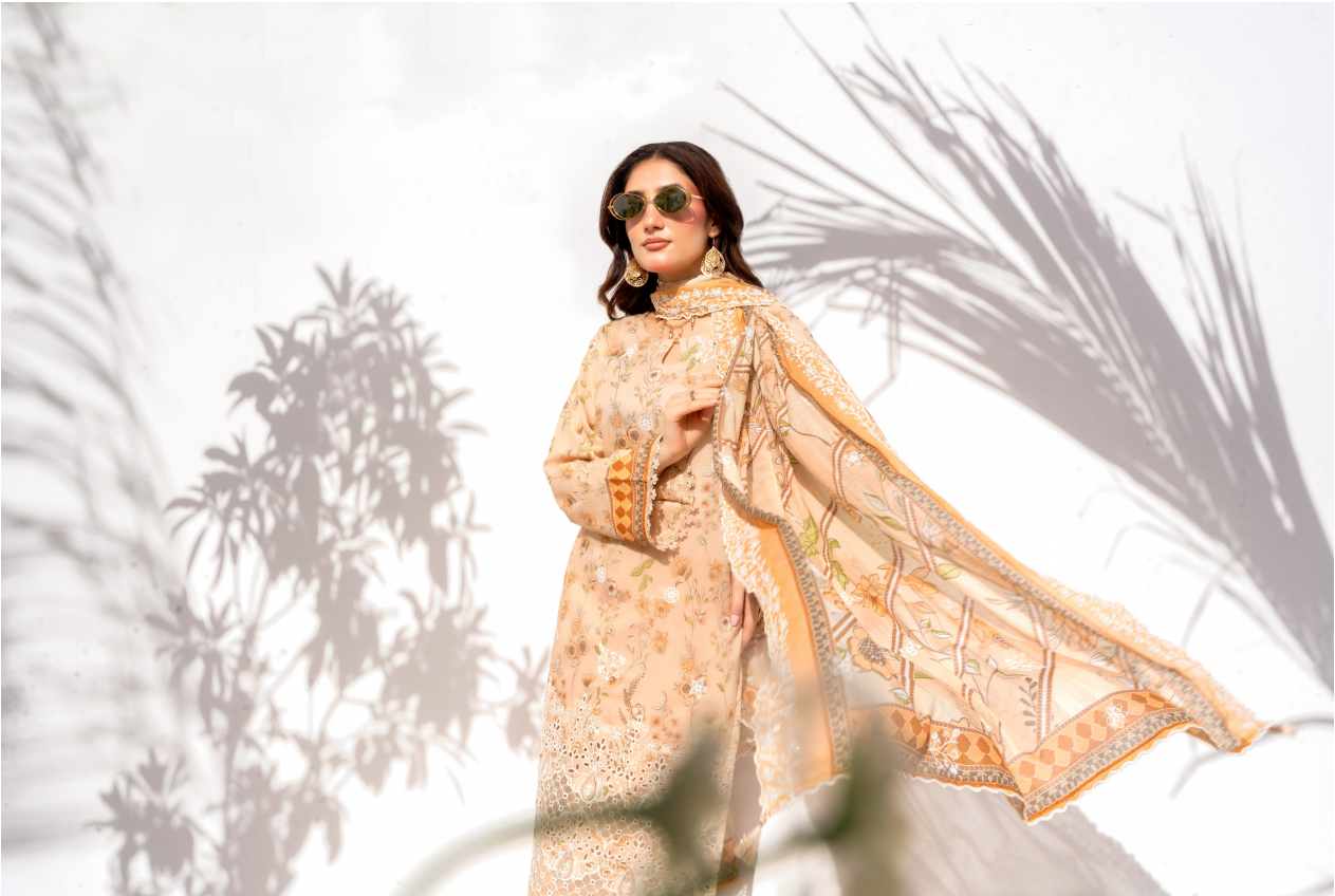Elaya embroidered Lawn 3 Piece