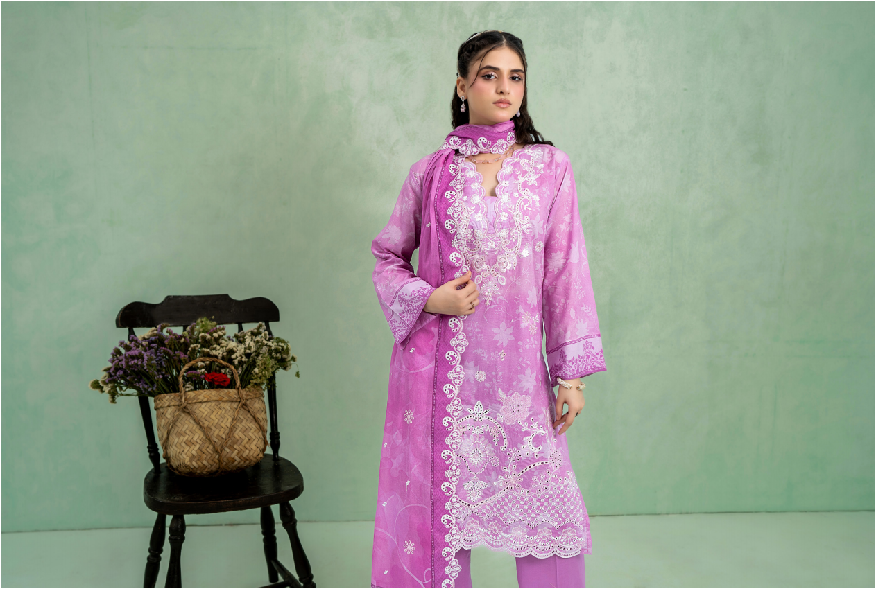 Elaya Embroidered Lawn 3 Piece