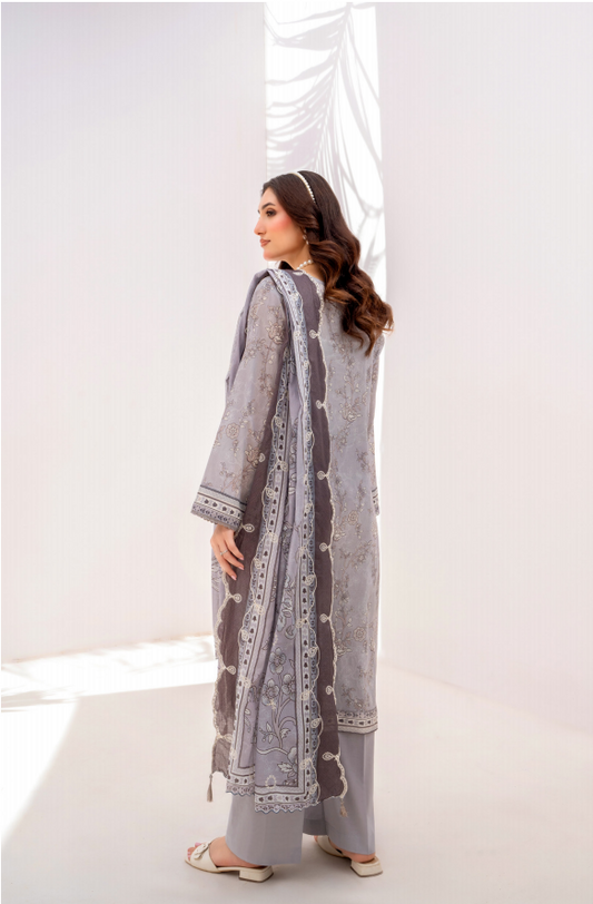 Elaya Embroidered Lawn 3 Piece