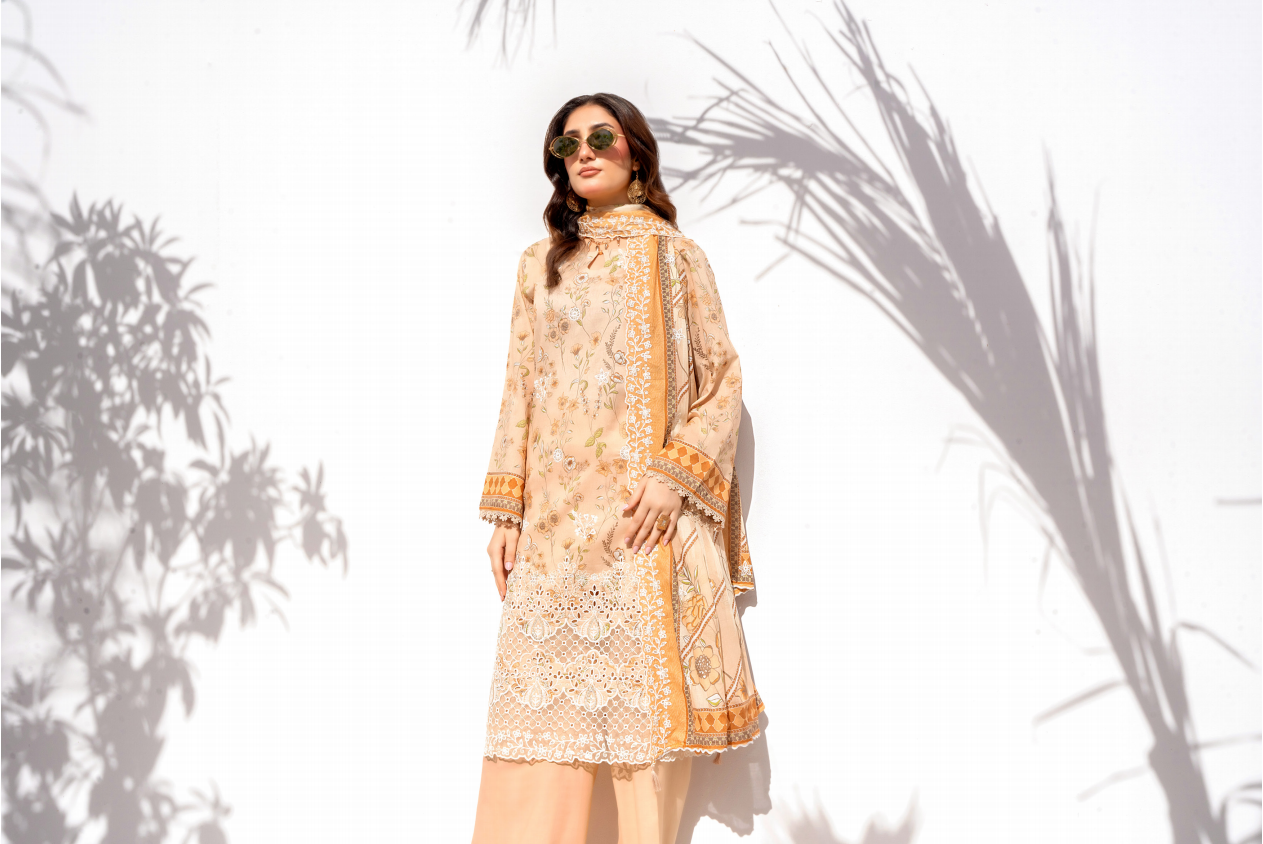 Elaya embroidered Lawn 3 Piece