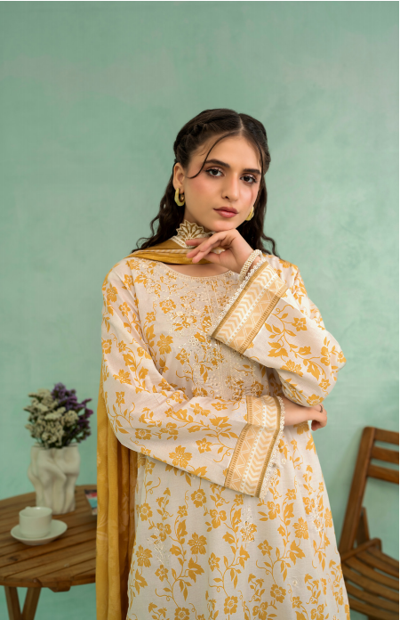 Elaya Embroidered Lawn 3 Piece