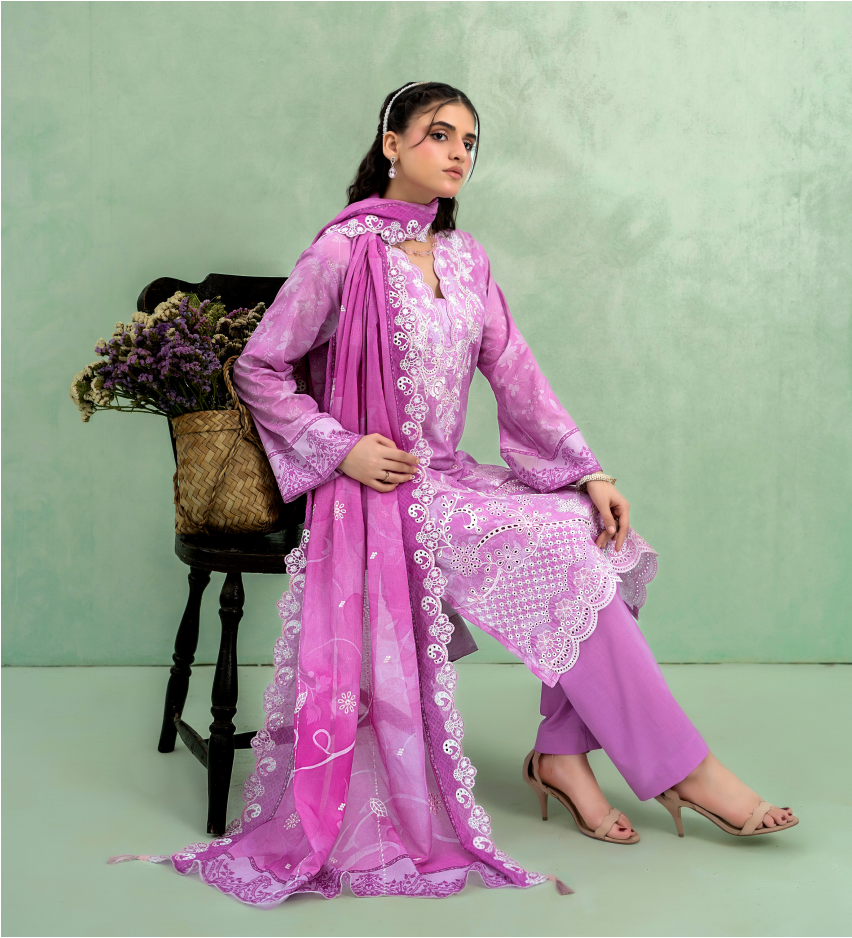 Elaya Embroidered Lawn 3 Piece